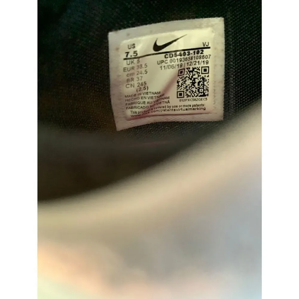 Nike amixa cd5403